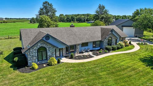 8228 Bull Rapids Rd, Woodburn, IN, 46797-9786 | Card Image