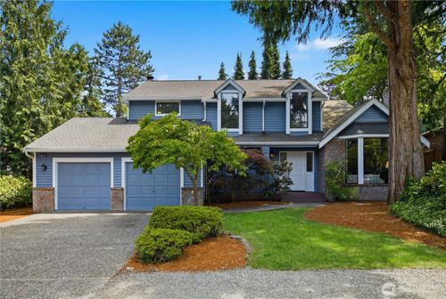 460 Jasmine Pl Nw, Issaquah, WA, 98027-2639 | Card Image