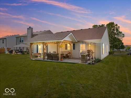 5671 Burlington Dr, Mccordsville, IN, 46055-9493 | Card Image
