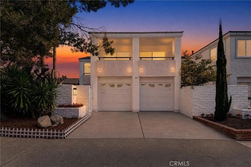 12 Foxglove Way, Irvine, CA, 92612-2712 | Card Image