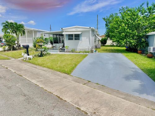 14624 Glenview Dr, Delray Beach, FL, 33445-3810 | Card Image