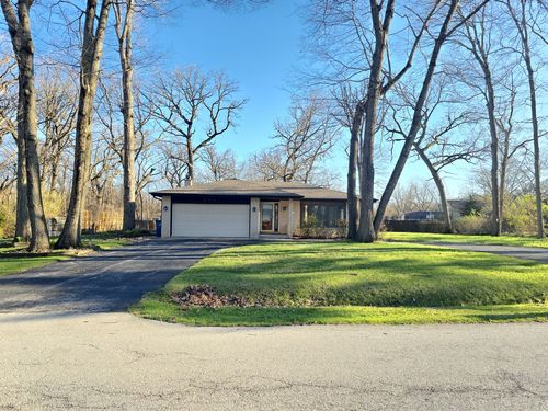 2041 E Gaisor Dr, Crete, IL, 60417-3506 | Card Image