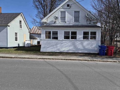 142 Vine St, Northfield, VT, 05663-6774 | Card Image