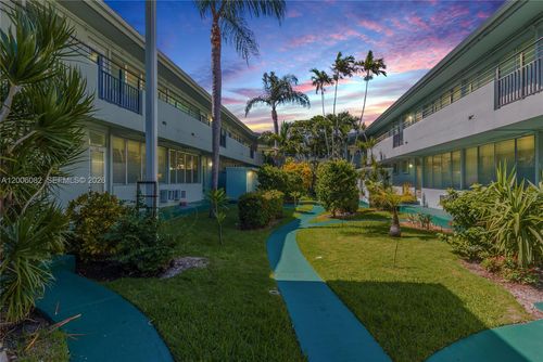 1060 98th St, Bay Harbor Islands, FL, 33154-3816 | Card Image