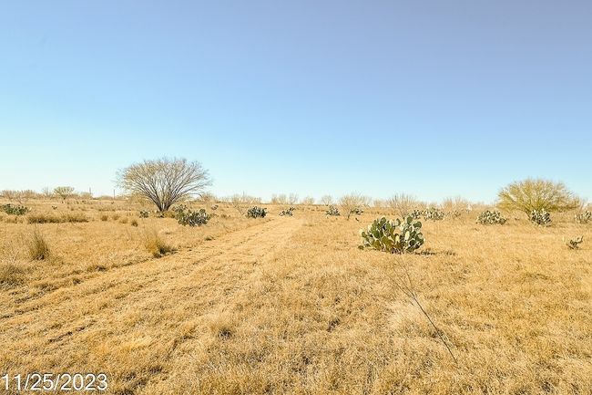2 Us Hwy 85, Home with 0 bedrooms, 0 bathrooms and null parking in Dilley TX | Image 12