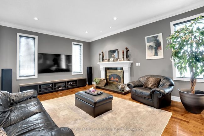 360 Conservation Dr, House other with 6 bedrooms, 4 bathrooms and 8 parking in Brampton ON | Image 14