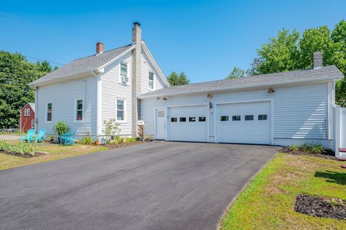 102 Washington Street, Rochester, NH, 03867 | Card Image
