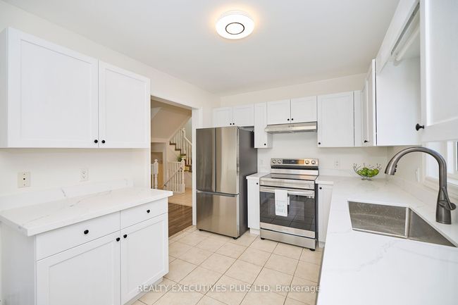 6920 Parkside Rd, House other with 3 bedrooms, 4 bathrooms and 4 parking in Niagara Falls ON | Image 6