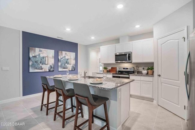 2705 Keene Ln, House other with 4 bedrooms, 2 bathrooms and null parking in DELTONA FL | Image 5
