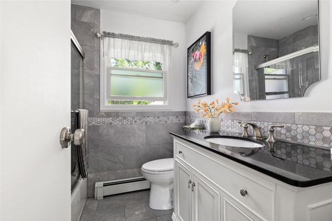 7 Garnet Ln, House other with 4 bedrooms, 2 bathrooms and 2 parking in Plainview NY | Image 18