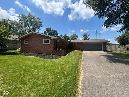 2692 Meadowlark Ln, Columbus, IN, 47201-3142 | Card Image