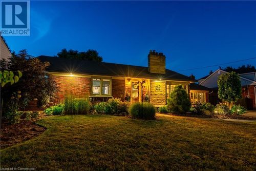 62 Glenview Drive, Stoney Creek, ON, L8G2L6 | Card Image