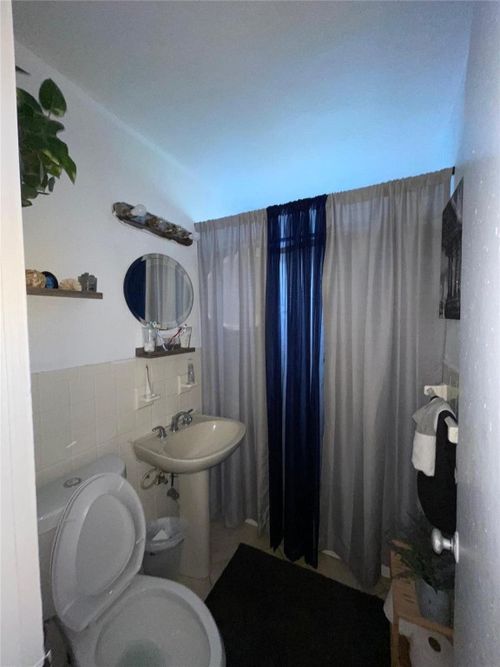 3330 Nw 7th Ct, Lauderhill, FL, 33311-6507 | Card Image