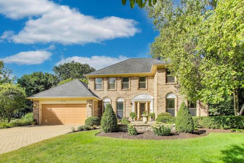 95 N Stauffer Dr, Naperville, IL, 60540-4178 | Card Image
