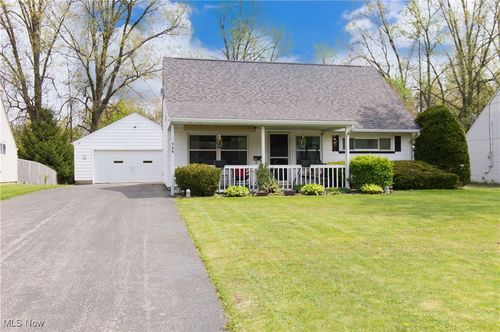 568 Westgate Blvd, Austintown, OH, 44515-3406 | Card Image