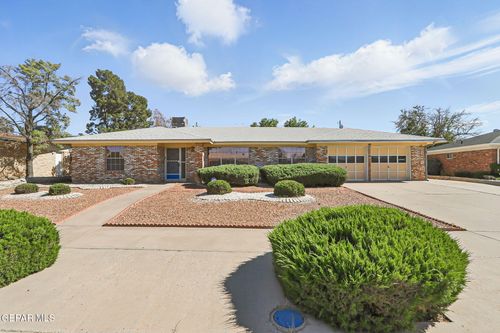 9204 Rex Ct, El Paso, TX, 79925-5129 | Card Image