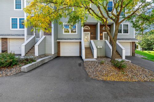 10673 Sherman Dr, Eden Prairie, MN, 55347-4449 | Card Image
