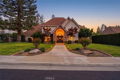 5036 Lakewood, Visalia, CA, 93291 | Card Image