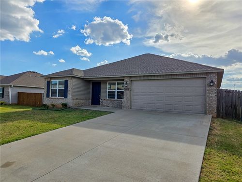 2809 Bauer St, Pea Ridge, AR, 72751-7009 | Card Image