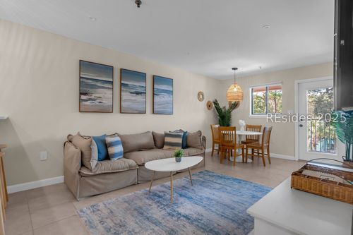 4221-663 William Hilton Pkwy, Hilton Head Island, SC, 29928-3533 | Card Image