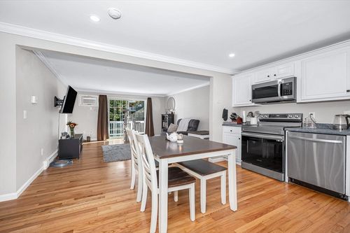205-10 Abbey Rd, Leominster, MA, 01453-4881 | Card Image