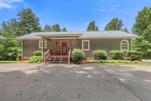 6704 Morgan Dr, Young Harris, GA, 30582-2556 | Card Image