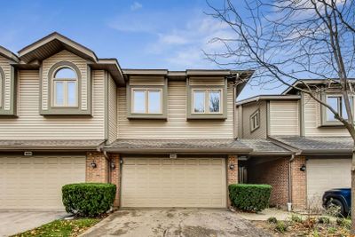 1011 Arbor Court, Townhouse with 3 bedrooms, 2 bathrooms and 2 parking in Mount Prospect IL | Image 1