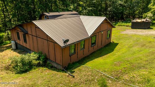 424 Knob Mountain Rd, Berwick, PA, 18603-5273 | Card Image