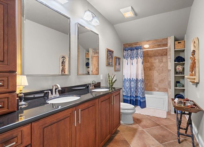 3A - 942 Village Walk Lane, Condo with 3 bedrooms, 3 bathrooms and null parking in Covington LA | Image 35
