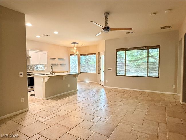 10847 Intro Ave, House other with 3 bedrooms, 2 bathrooms and null parking in Las Vegas NV | Image 7