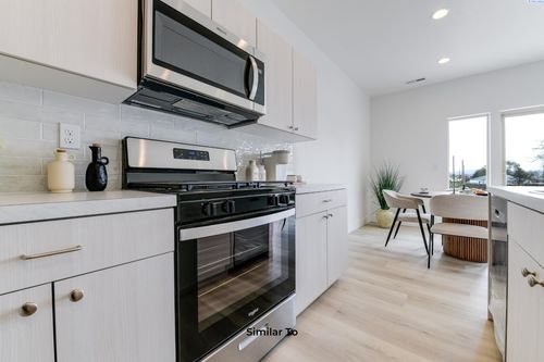 302 Kraus Ct, West Richland, WA, 99353-5584 | Card Image