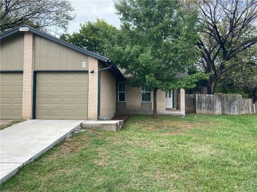 b-1908 B Townesouth Cir, Austin, TX, 78741-5611 | Card Image