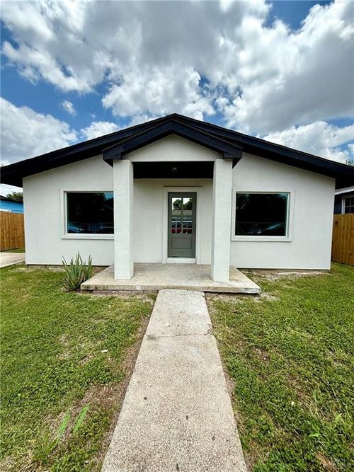 909 S 17th 1/2 St, McAllen, TX, 78501-5250 | Card Image