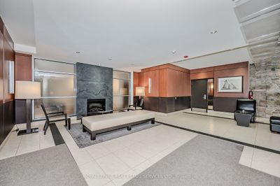 302 - 80 Port St E, Condo with 1 bedrooms, 1 bathrooms and 2 parking in Mississauga ON | Image 3