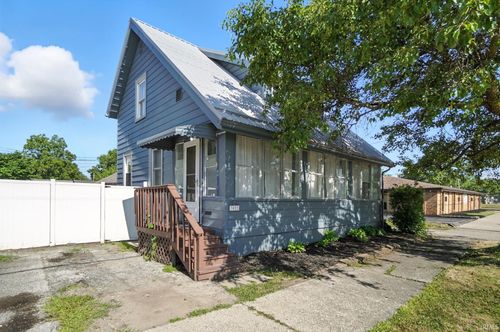 3022 S Wayne Ave, Fort Wayne, IN, 46807-1610 | Card Image