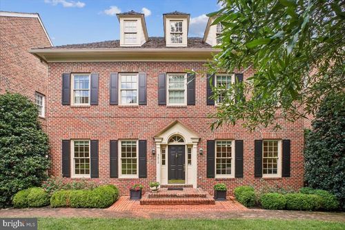 9870 Palace Green Way, Vienna, VA, 22181-6097 | Card Image