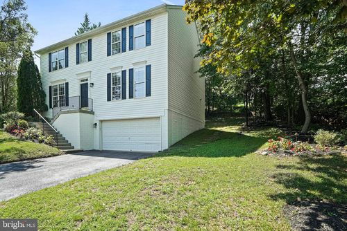 6331 Patuxent Quarter Rd, Hanover, MD, 21076-1334 | Card Image