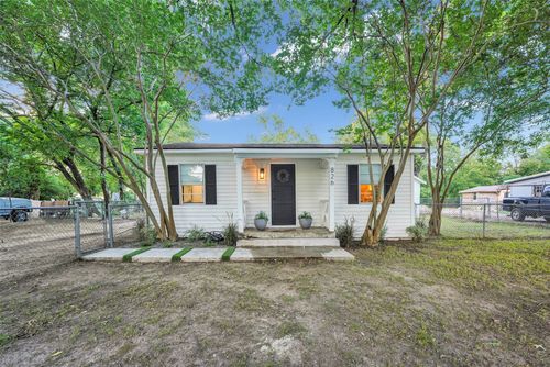 826 W Laramie Ln, Dallas, TX, 75217-8028 | Card Image