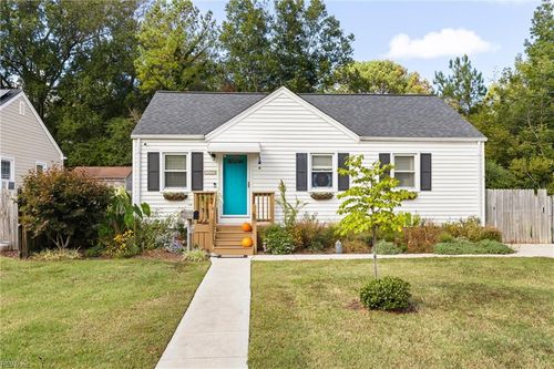1418 Fishermans Rd, Norfolk, VA, 23503-4006 | Card Image