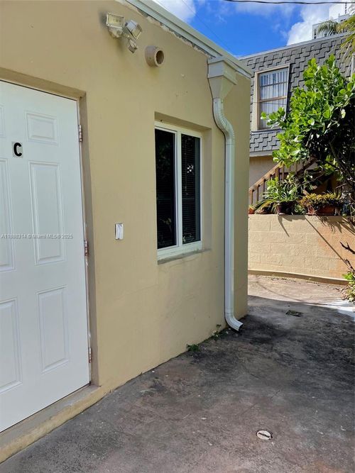 c-1642 Polk St, Hollywood, FL, 33020-5247 | Card Image