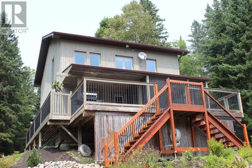 1082 Green Lake Rd, West Guilford, ON, K0M1J1 | Card Image