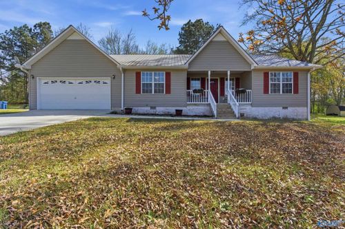 62 Clyde Circle, Guntersville, AL, 35976 | Card Image