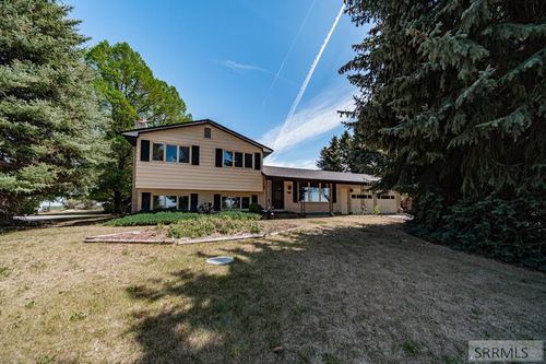 1230 N 45th W, Idaho Falls, ID, 83402 | Card Image