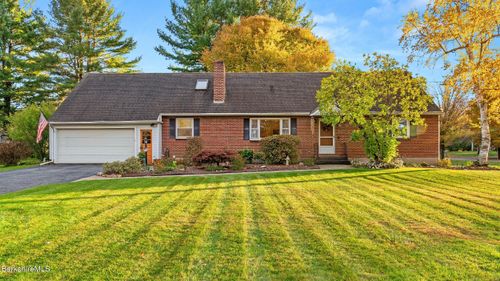 49 Glory Dr, Pittsfield, MA, 01201 | Card Image