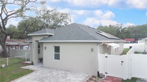 8920 N Newport Ave, TAMPA, FL, 33604-1246 | Card Image