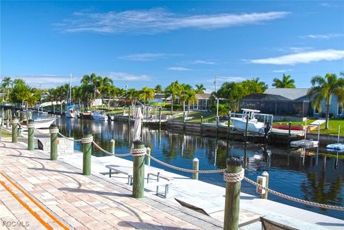 202-3901 Del Prado Blvd S, CAPE CORAL, FL, 33904-6101 | Card Image