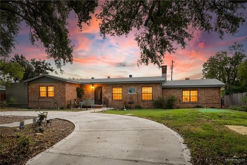 705 Ivy Ave, Mcallen, TX, 78501-2660 | Card Image