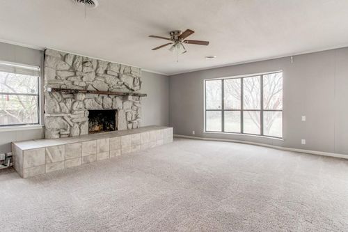 3606 Reeves St, North Richland Hills, TX, 76117-2832 | Card Image