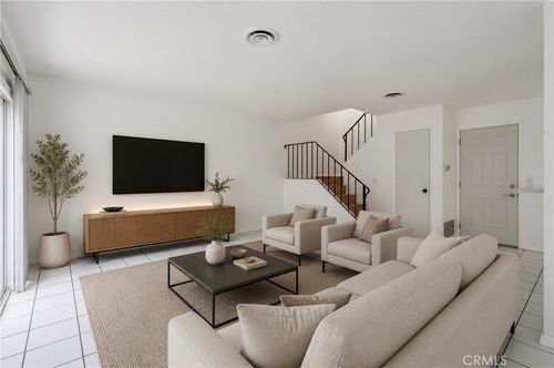c-1646 Iowa St, Costa Mesa, CA, 92626-2059 | Card Image