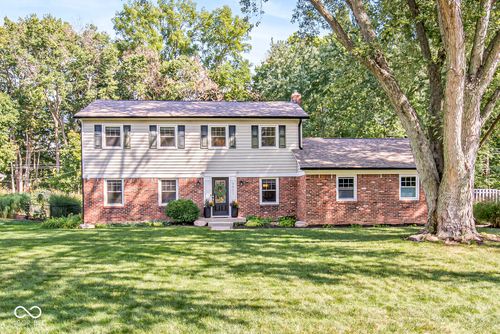 9807 Lakewood Dr E, Carmel, IN, 46280-1912 | Card Image